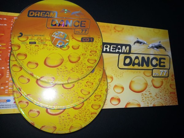 Dream Dance Vol.77 (2015)