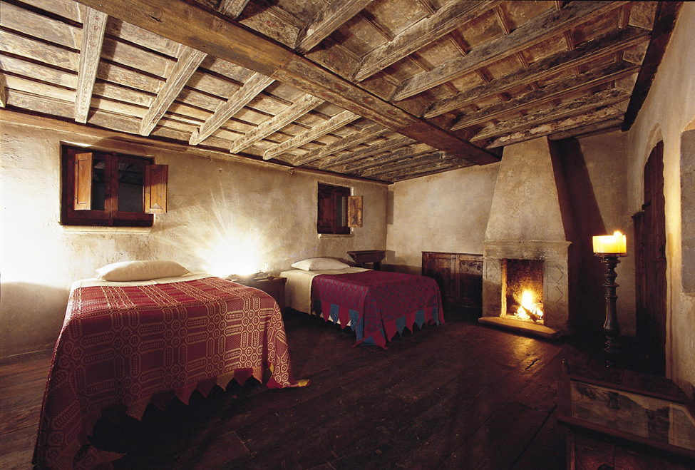 Древние гостиницы